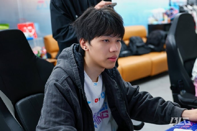 BLG发布EWC预选赛赛前返图：最近赛程有些密集，大家辛苦了